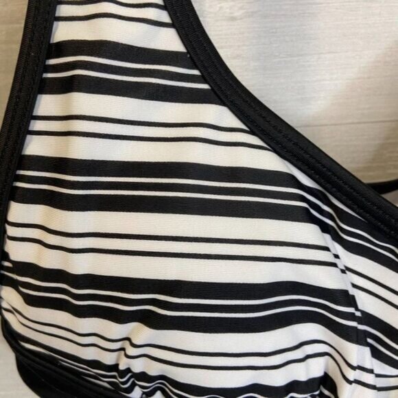 BEACH BETTY‎ BY MIRACLE BRANDS Women's Sporty Slimming Control Stripe Crop - Picture 4 of 4